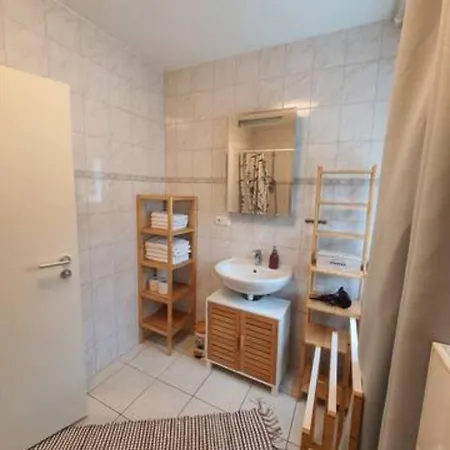 Apartment Geraeumige Zentrumsnah *